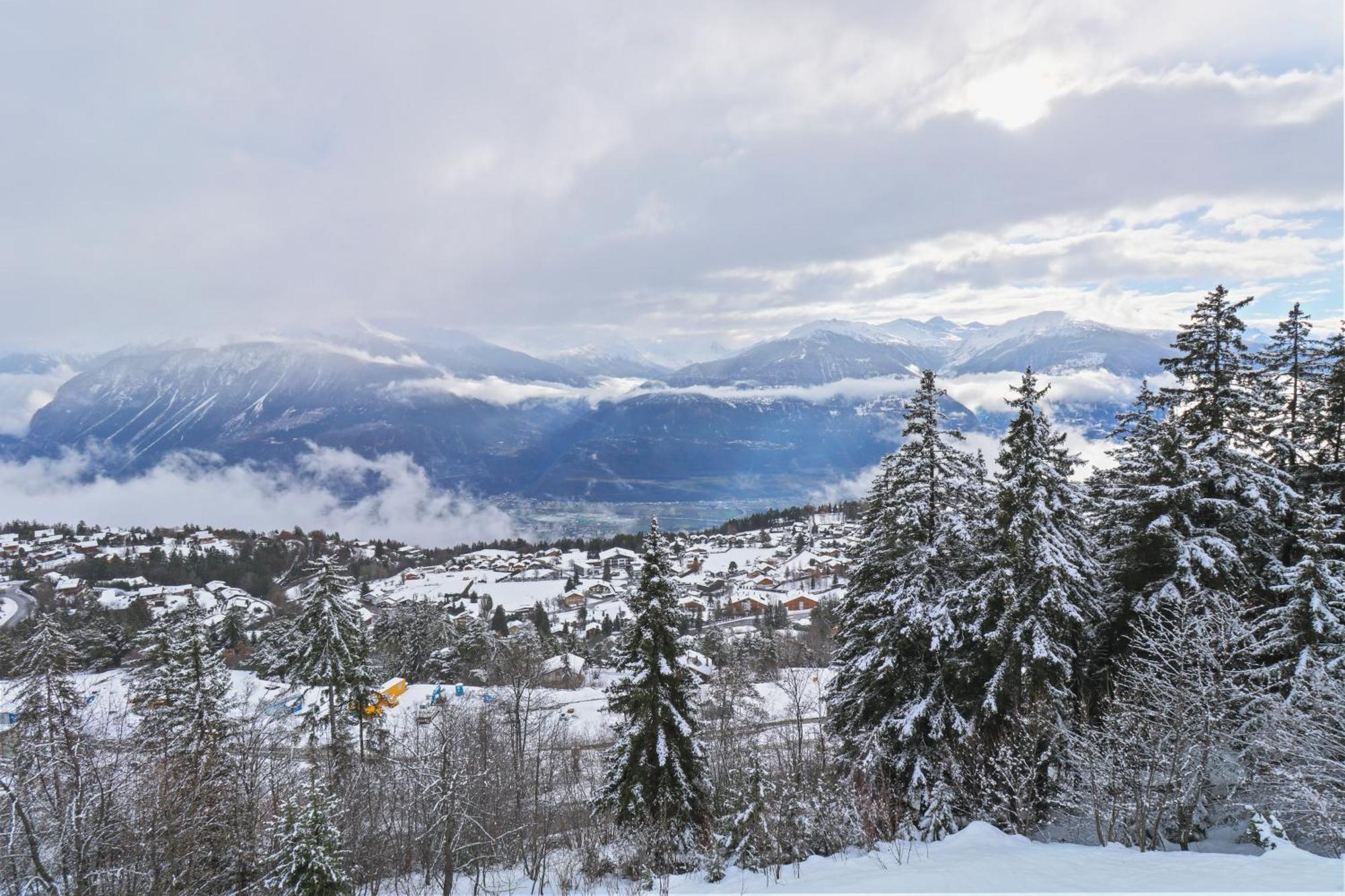 Magnifique Appartement Proche Du Centre Crans-Montana Dış mekan fotoğraf